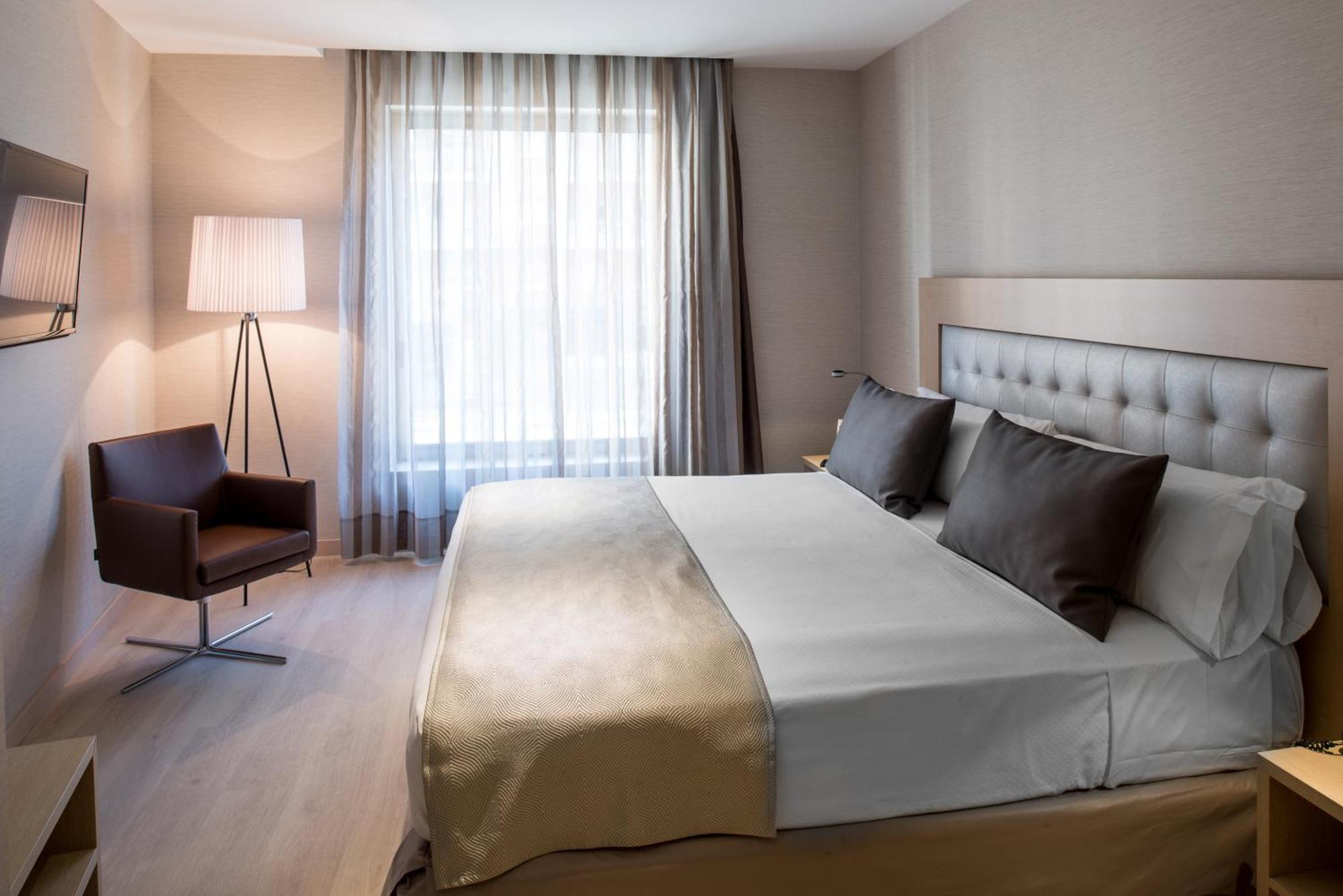 Catalonia Sagrada Familia Hotel Barcelona Ngoại thất bức ảnh