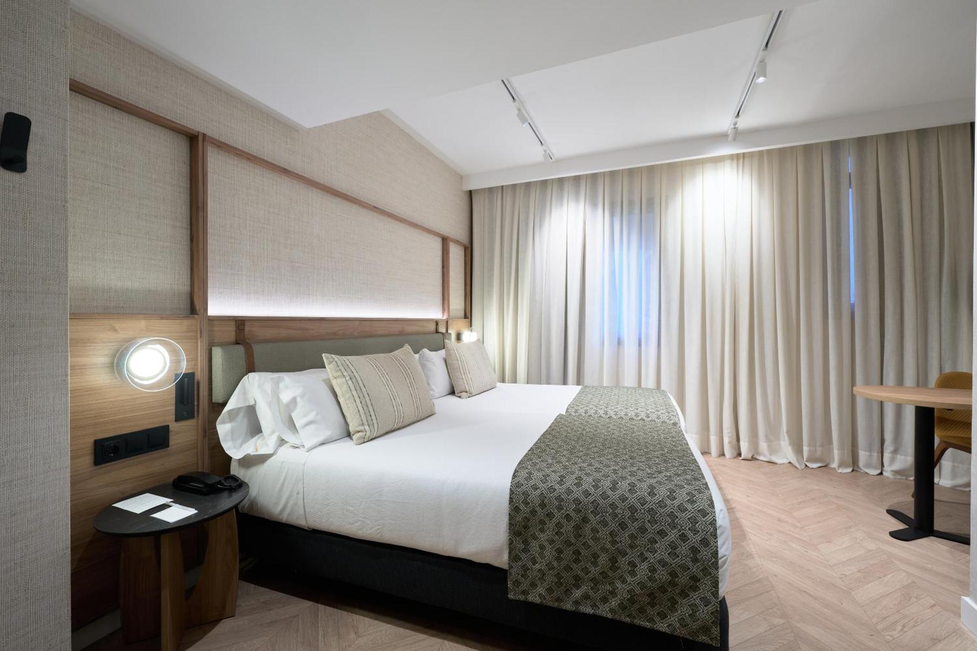 Catalonia Sagrada Familia Hotel Barcelona Ngoại thất bức ảnh