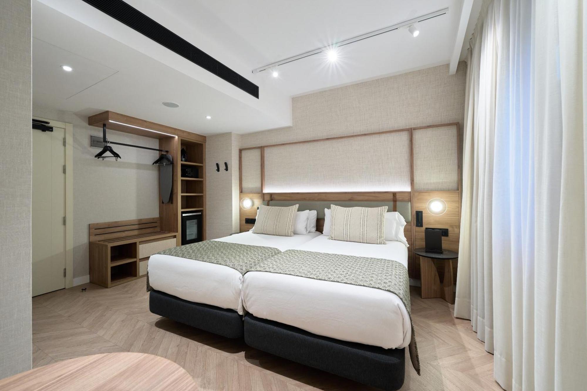 Catalonia Sagrada Familia Hotel Barcelona Ngoại thất bức ảnh