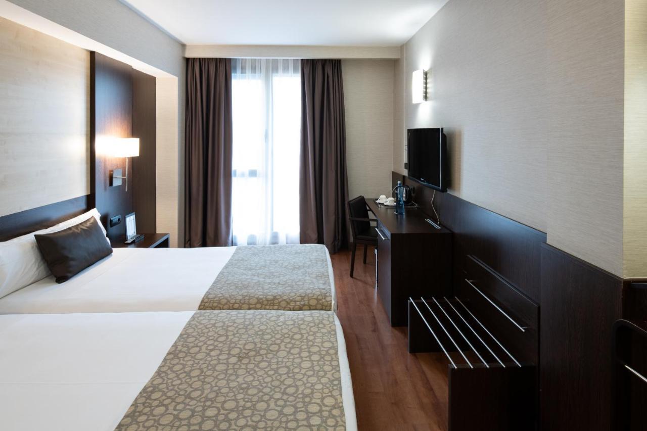Catalonia Sagrada Familia Hotel Barcelona Ngoại thất bức ảnh